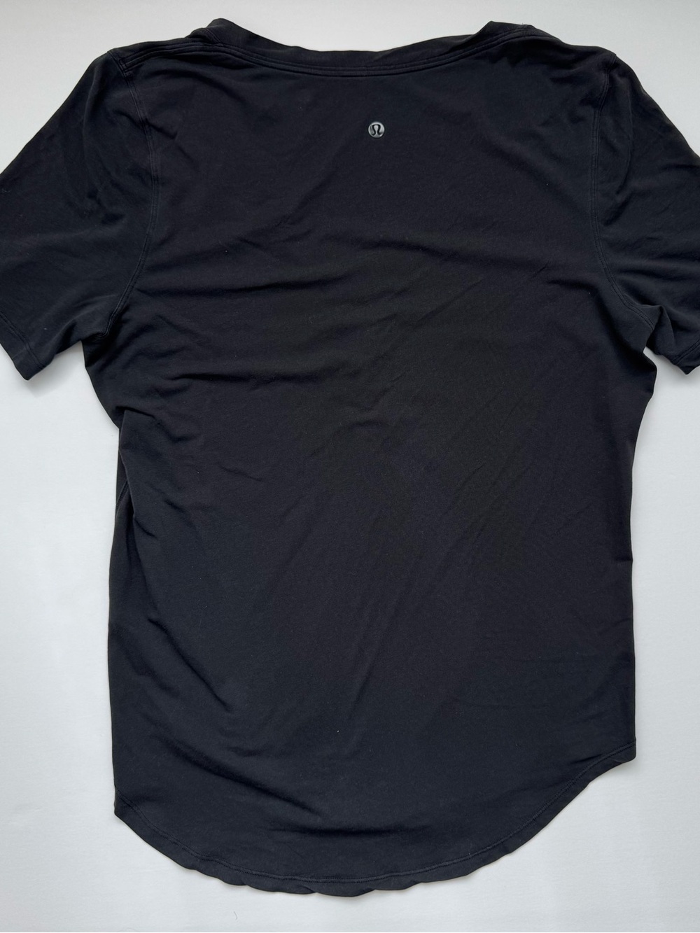 Lululemon T-Shirt Athleisure Athletic Minimalist Basic Staple Elevated Casual